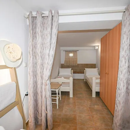 Apartment La Luna In Agia Barbara Tinos *